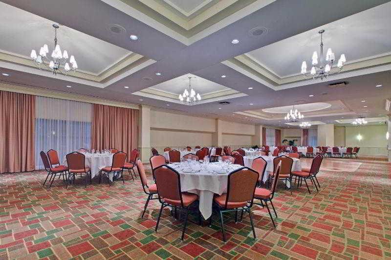Montreal By Ihg Hotel Laval