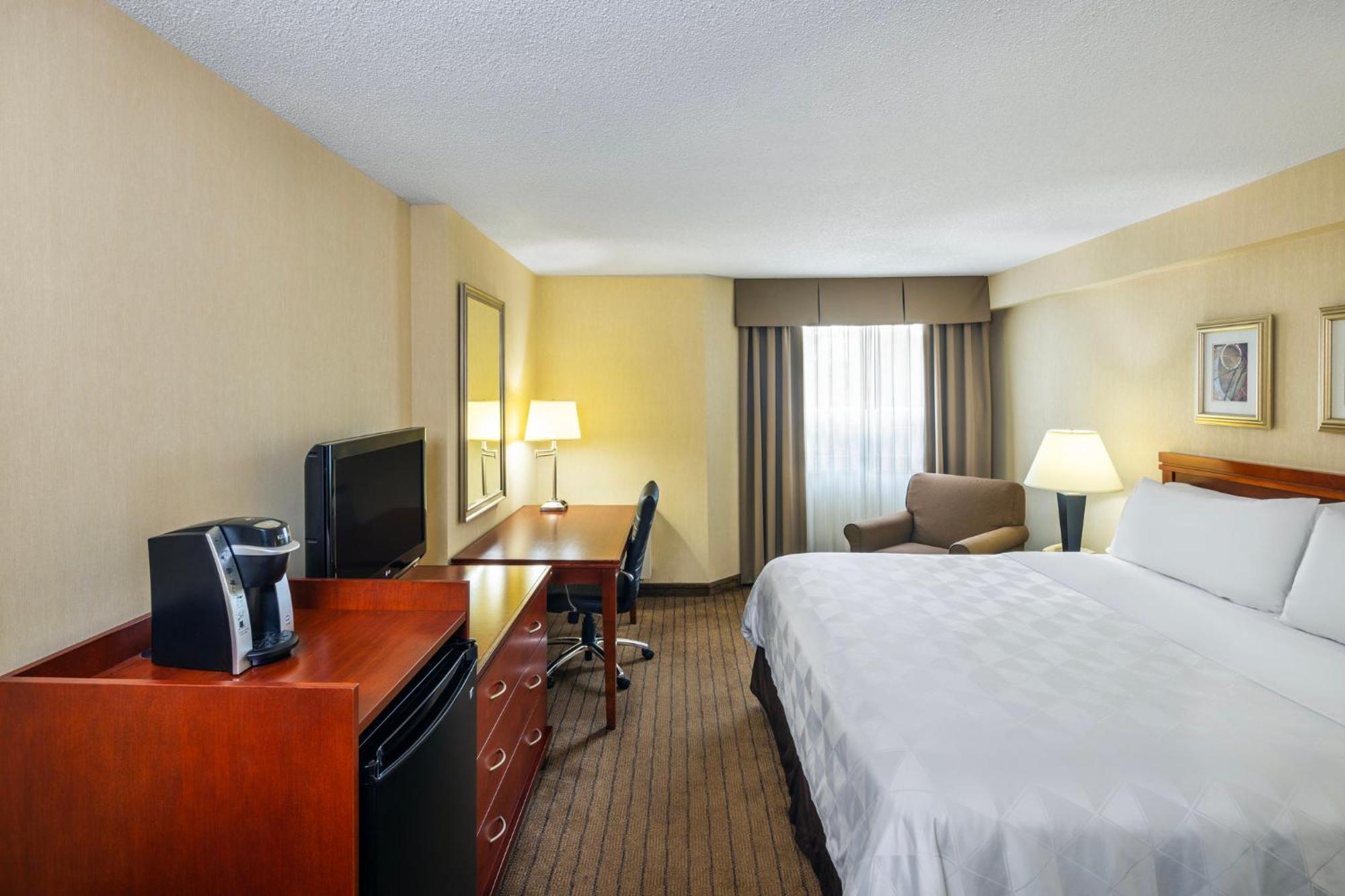 Montreal By Ihg 4* Laval