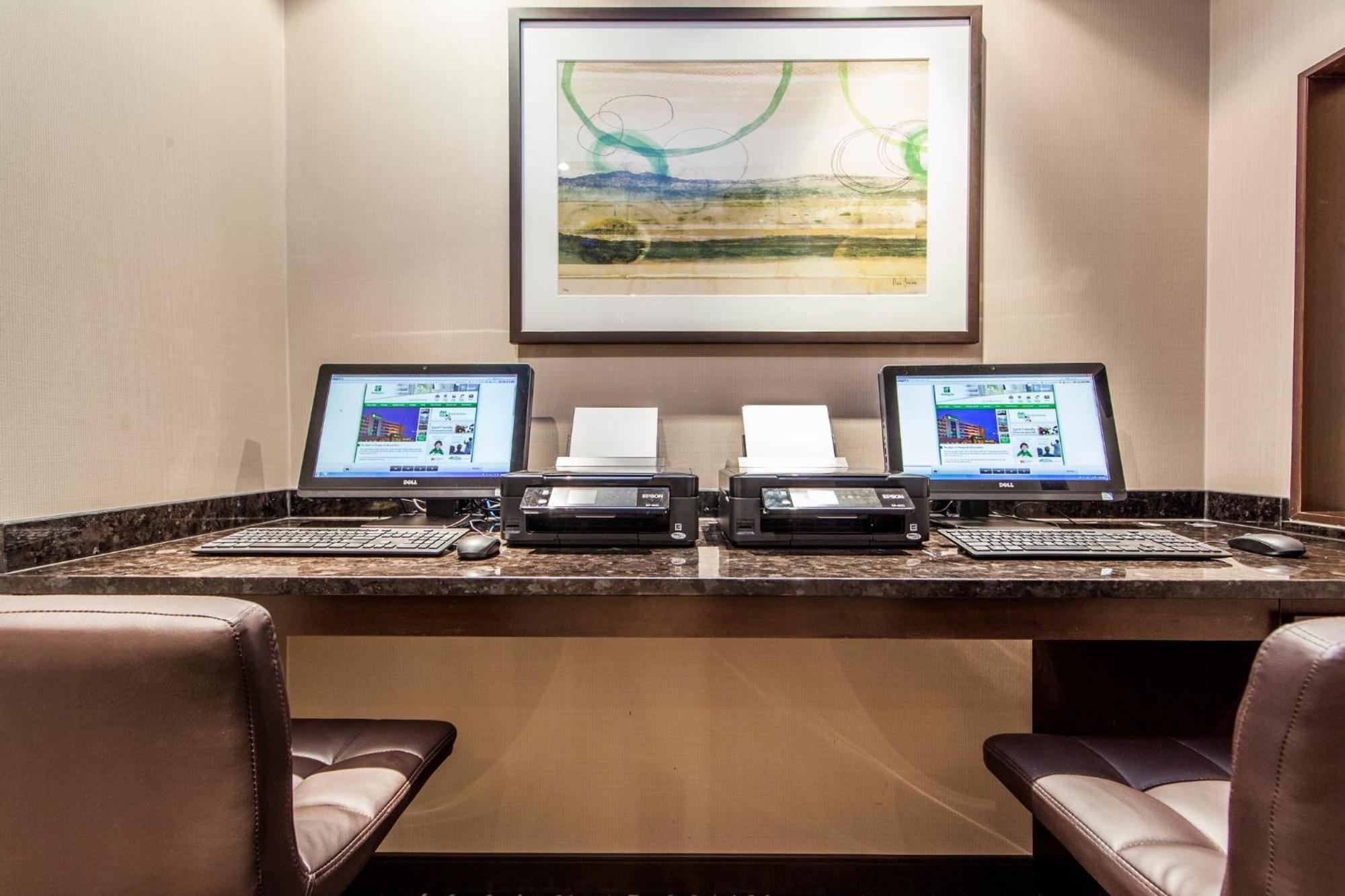 Montreal By Ihg Hotel 4*