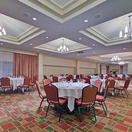 Holiday Inn Laval Montreal By Ihg 